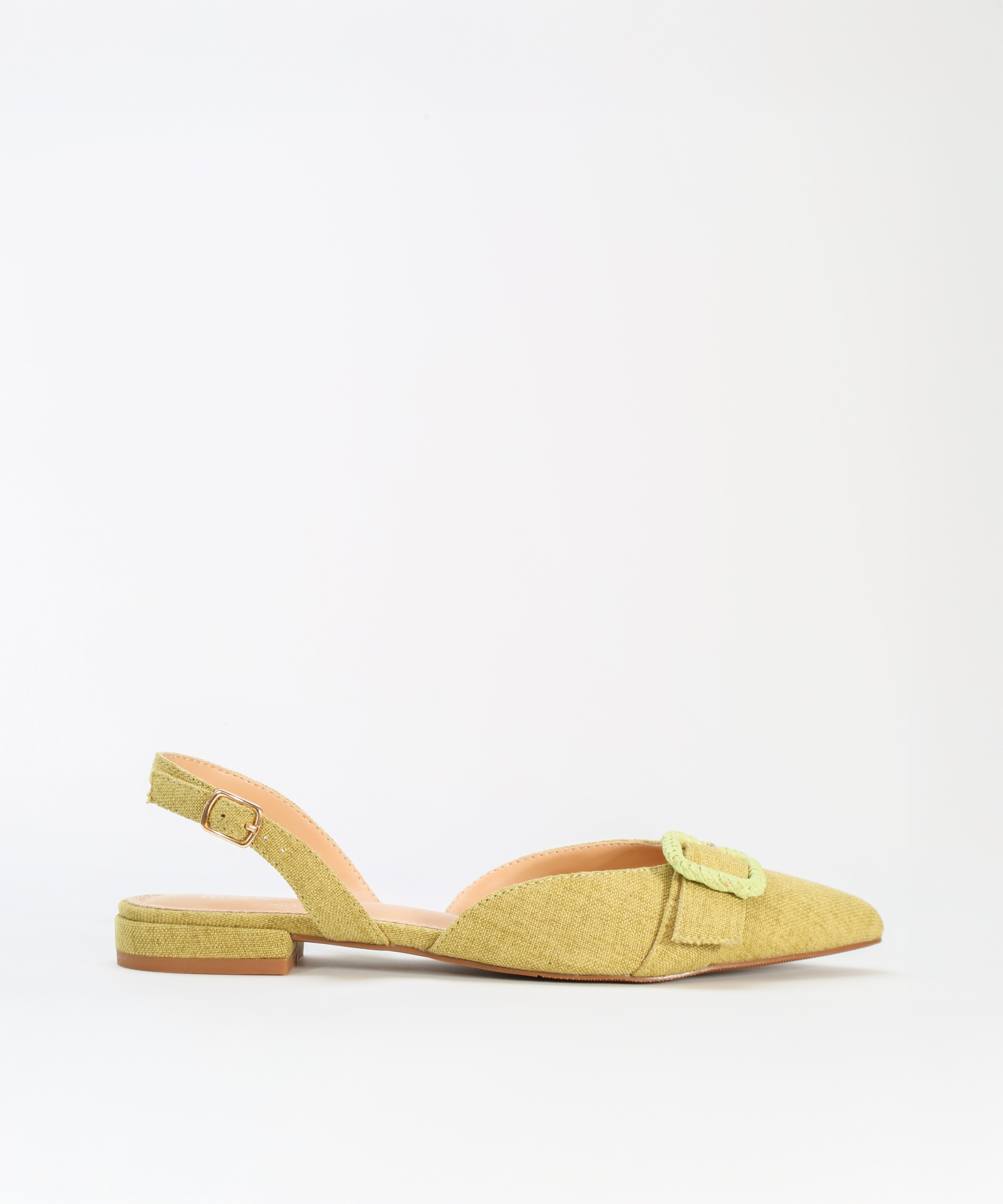 Sapato aberto atr&aacute;s com fivela image number null